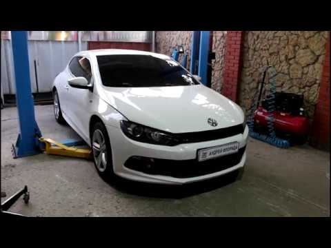 Замена масла и фильтров в двигателе на Volkswagen Scirocco 1,4 Фольксваген Сцироко 2012 г 31