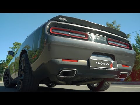 Идеальный и бессмысленный Dodge Challenger R/T 1